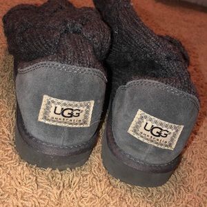Black knit uggs